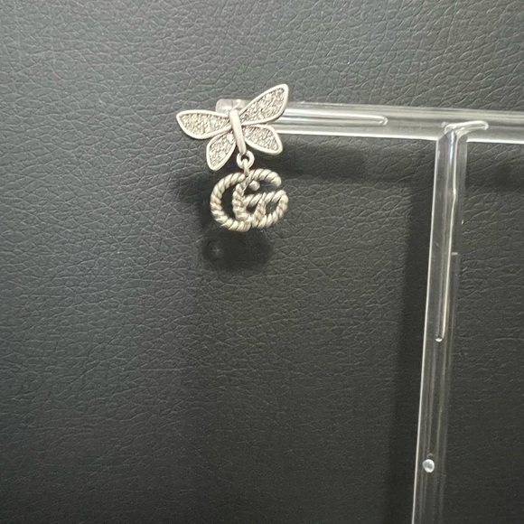 Gucci dangling double g rhinestone butterfly and flower earrings - Picture 10 of 11